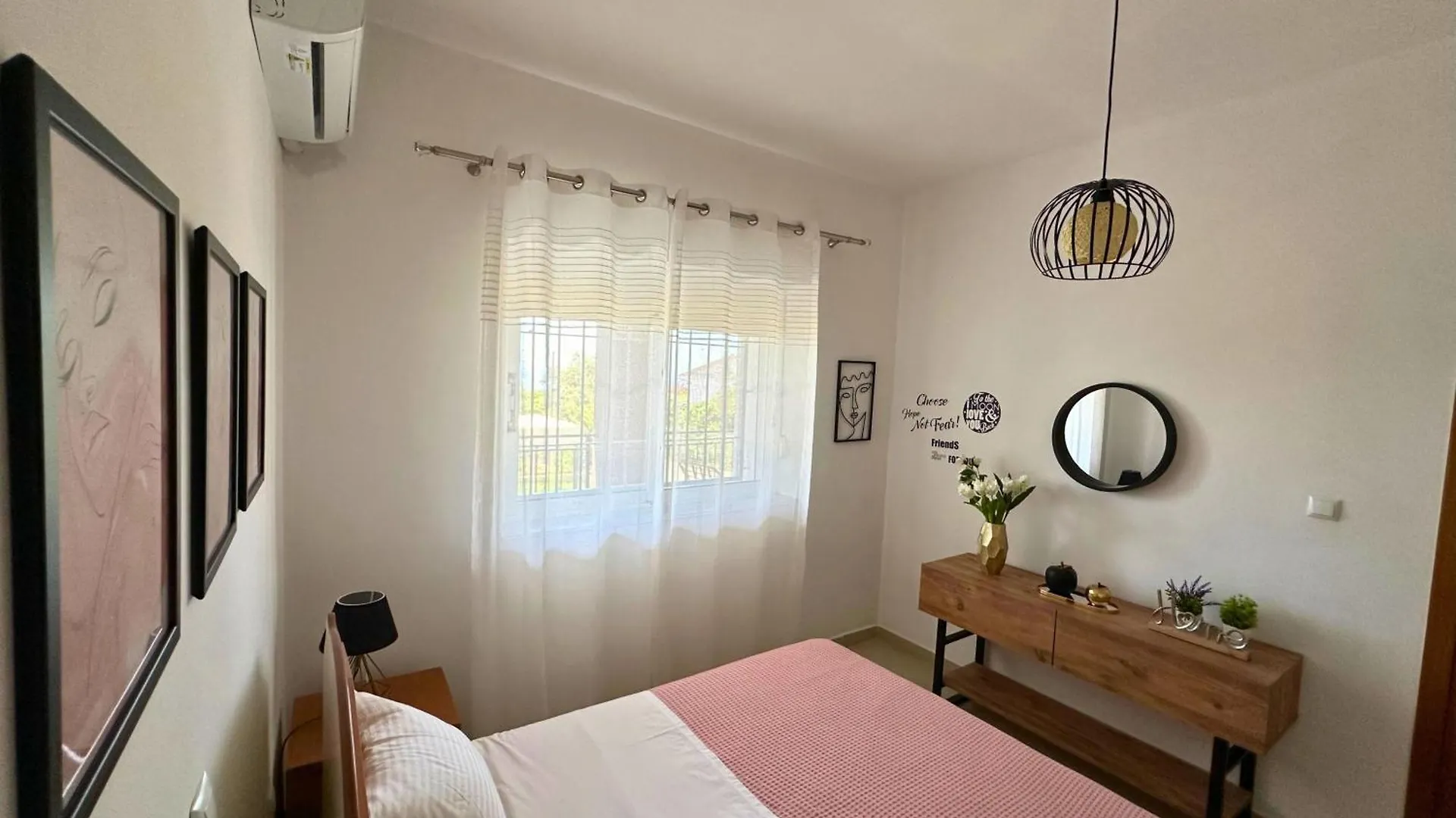 Guest house Viewtopia House Dhermi