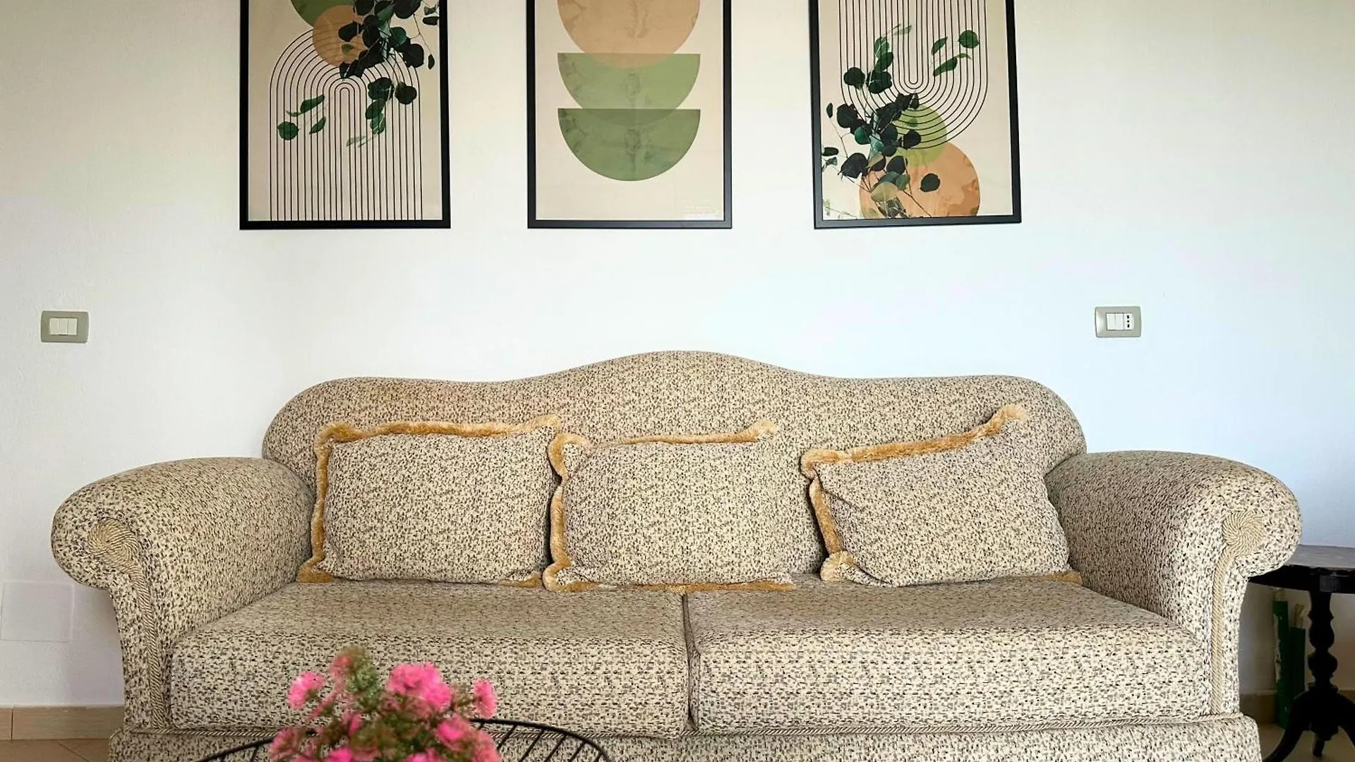 Viewtopia House Dhermi Guest house