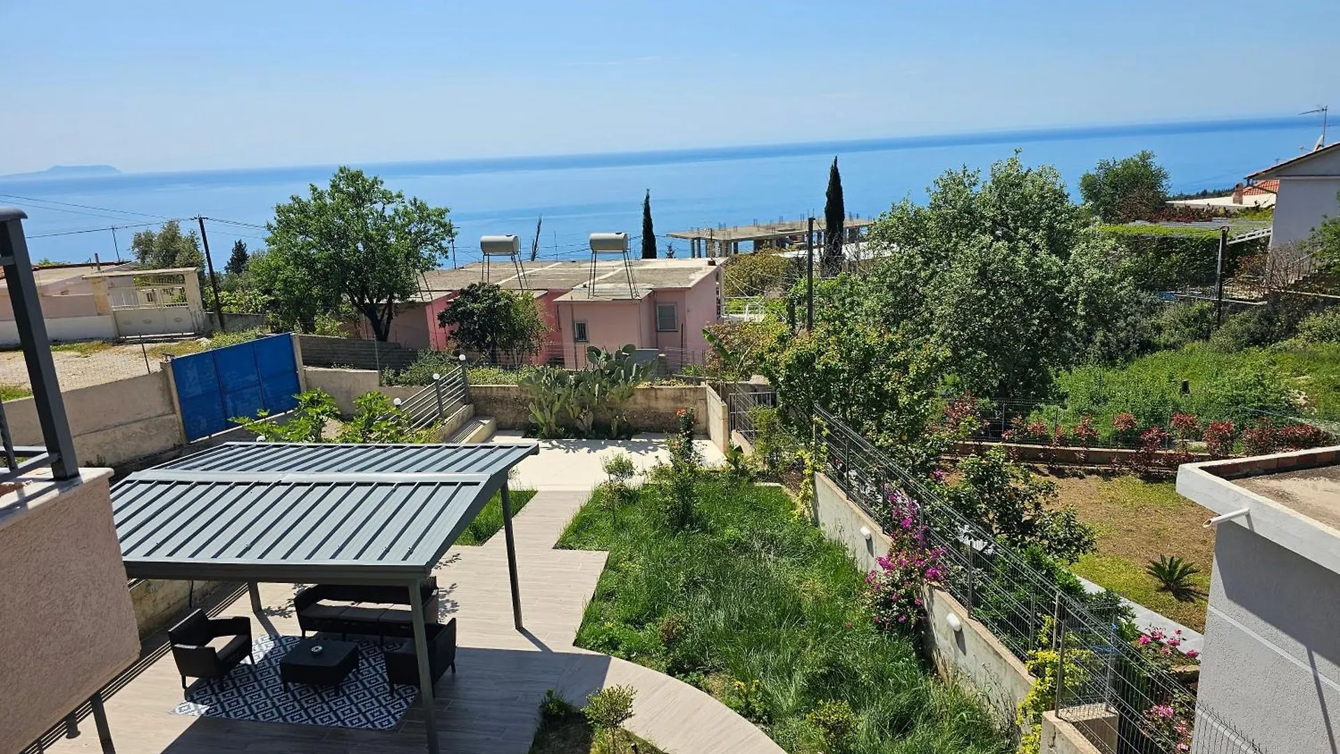 Guest house Viewtopia House Dhermi